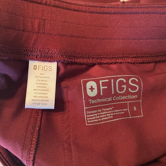 Figs Burgundy Livingston Small Scrub Pants - Picture 3 of 3